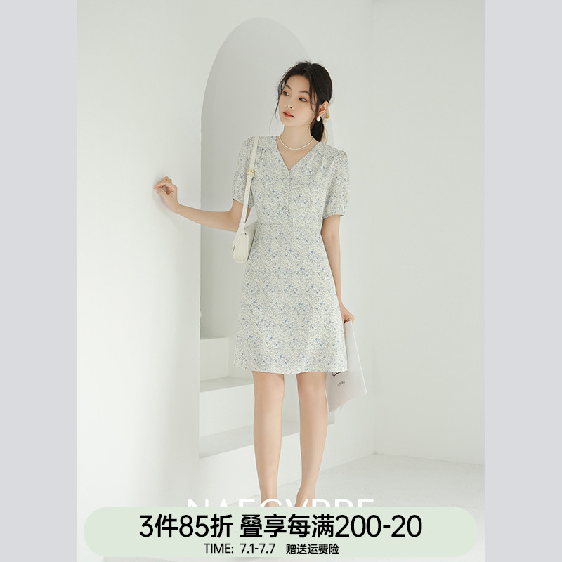 奈格薇儿小个子碎花连衣裙2023新款女夏季法N式气质收腰显瘦茶歇