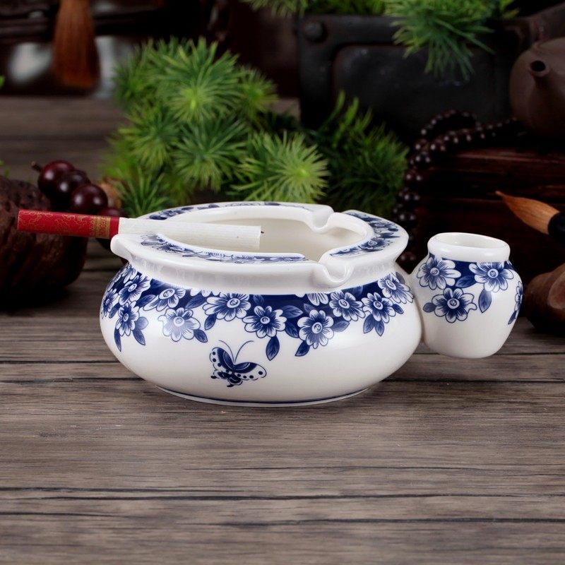 时尚实用创意个性青花陶瓷烟灰缸欧式复古客厅小号带灭烟床头柜