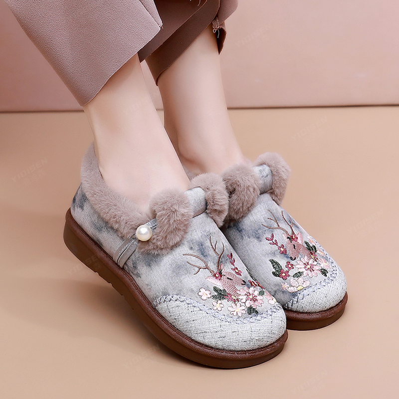 冬季新款加绒加厚保暖女士棉鞋新中式国风绣花妈妈鞋老北京布鞋,流行男鞋,时尚雪地靴,淘宝优惠券,粉丝福利购,淘宝优惠卷