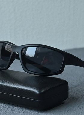 超轻男士骑行墨镜女士黑色偏光太阳镜户外运动防风沙骑车眼镜防晒