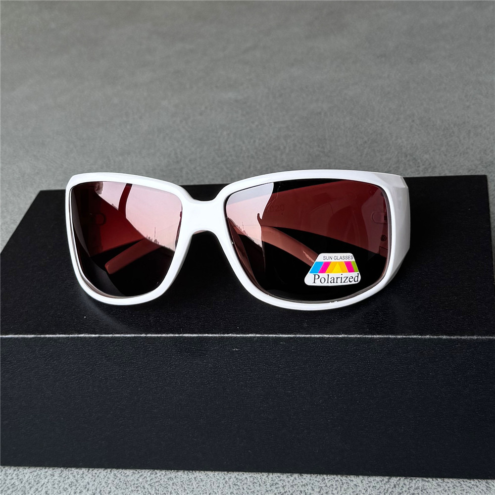 白色偏光太阳镜茶色墨镜黄框宽腿大脸男女通用防风镜大弯度偏光镜