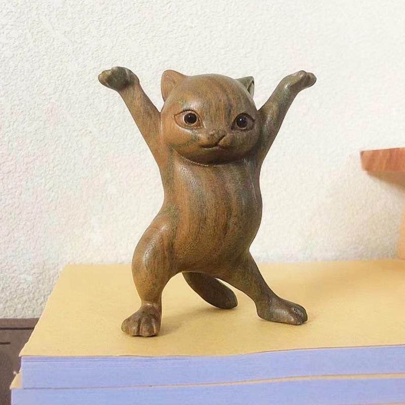 绿檀木雕妖娆猫桌面办公笔架 家居装饰工艺品实木妖娆猫文玩摆件