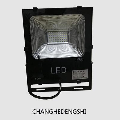 跨境太阳能庭院灯户外防水太阳能投光灯无线电灯solar light lE18