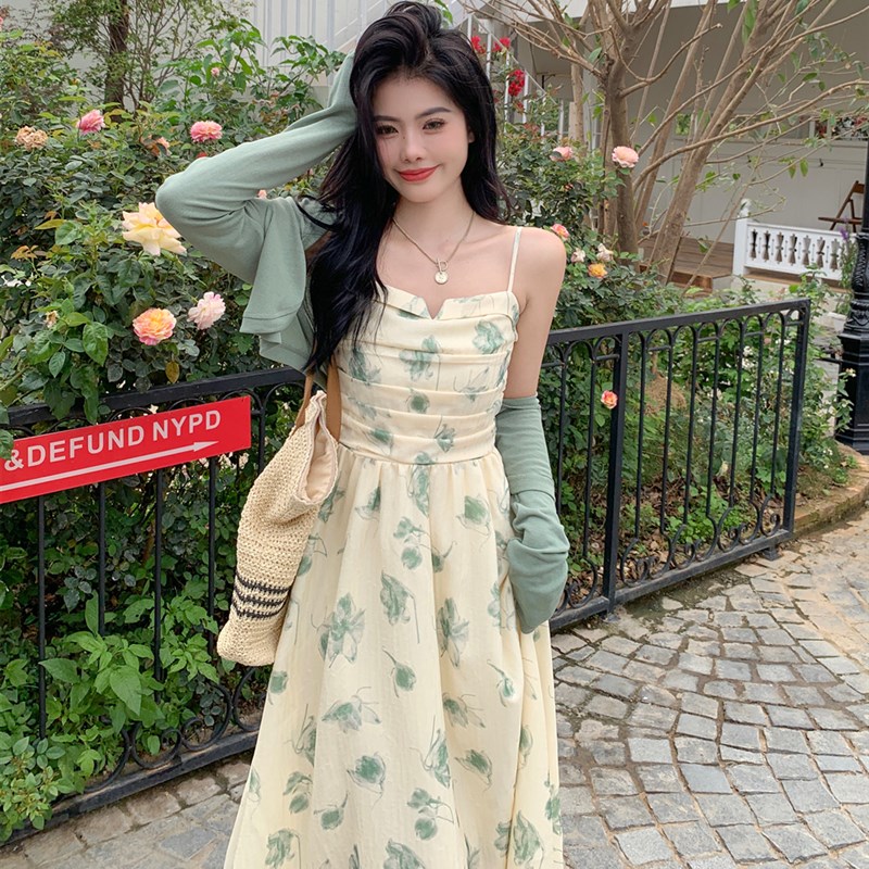 大码胖mm高级感绿色碎花吊带连衣裙女长袖防晒开衫V气质显瘦两件