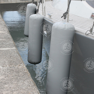 大型游艇护舷充气防撞柱码头防蹭防撞桶inflatable boat fender