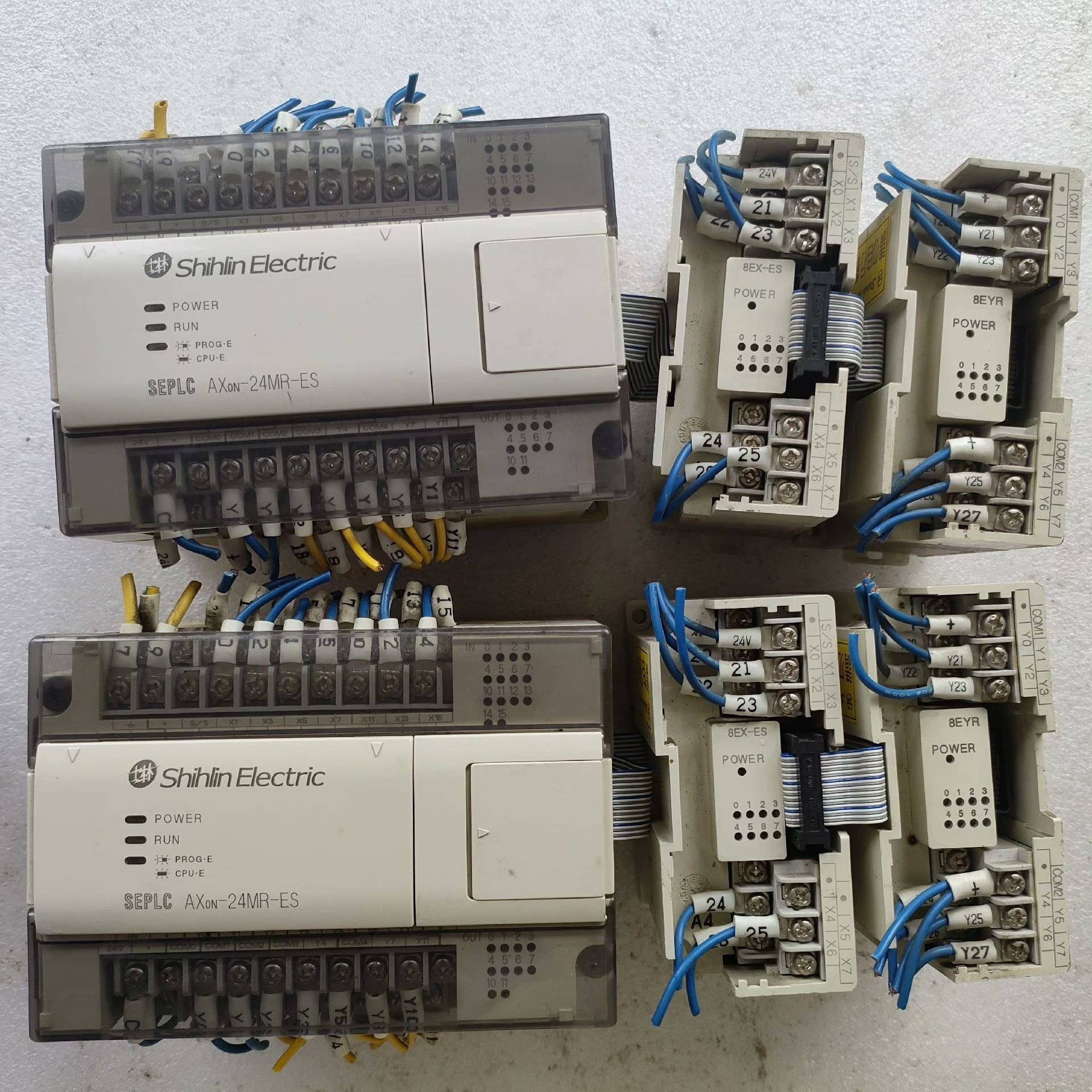 议价拆机世林PLC编程控制器AX0N-24MR-ES