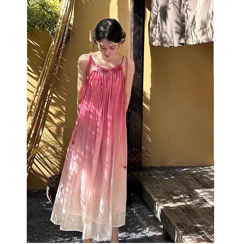 新品晨袍女新娘结婚小众轻纱订婚礼服花朵吊带渐S变色小个子平时