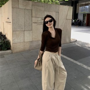 时尚 正肩t恤女春夏季 美式 V领长袖 两件套 2025新L款 高腰黑色阔腿裤