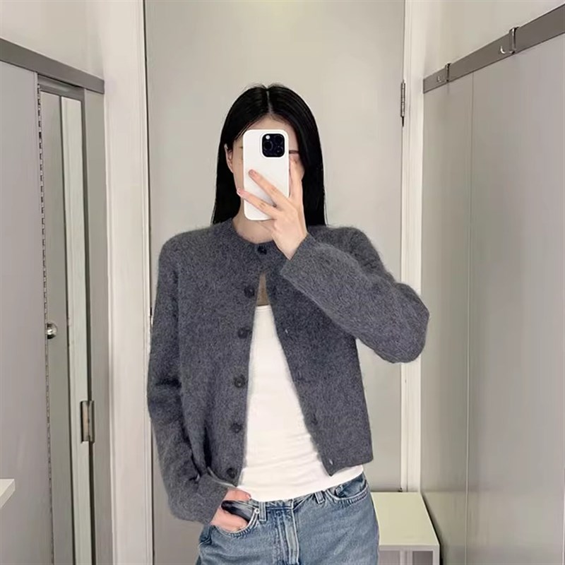 极简COS风单排扣毛衣女2025春秋羊毛长袖上衣灰色短款针织开衫