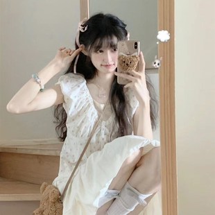 夏装搭配一整套奶系穿搭小个子清纯甜美韩剧学院风上衣短裙套装女