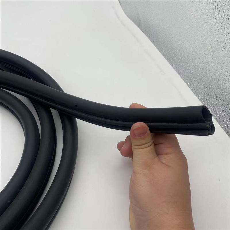 住友120a3 200 210 240A1A2挖掘机配件驾驶室前挡风玻璃密封胶条