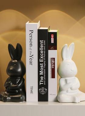 客厅书柜创意兔子书挡书立假书摆件酒柜玄关陶瓷家居桌面装饰品