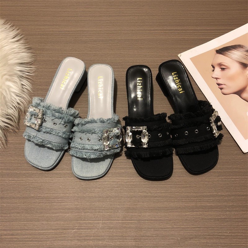 平底凉拖鞋女外穿2024夏季新款时尚百搭法式仙女风水钻方扣一字拖