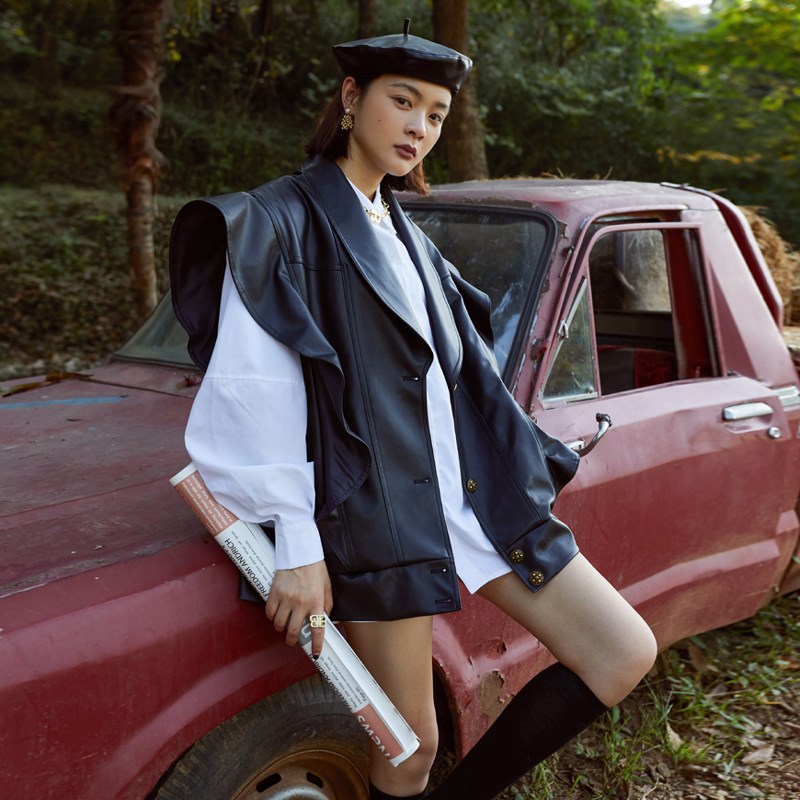 马甲女春秋2024新款宽松无袖木耳边时尚机车pu皮马夹外套外搭潮流