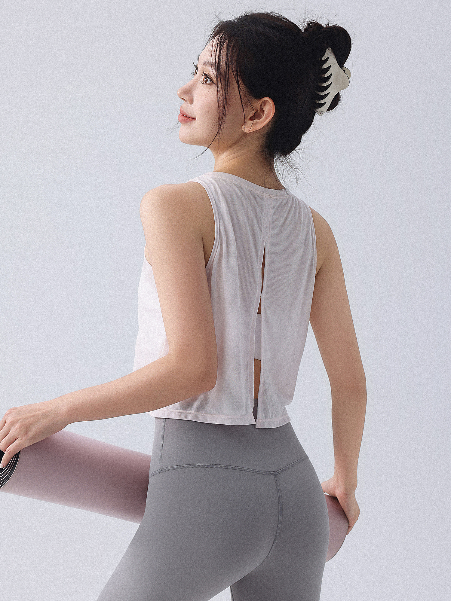 2025 New Loose Yoga Vest Breathable Thin Sleeveless Top Sports Cover-Up Slimming Running T-Shirt
