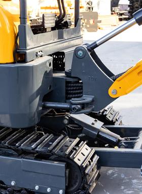 工厂制造HT2型全液压小型挖机 HT18履带出奥地利迷挖机口你 家2用