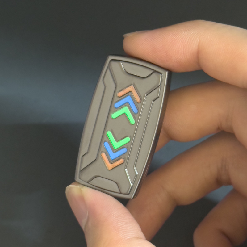 热销夜光绿箭推牌EDC成人解压