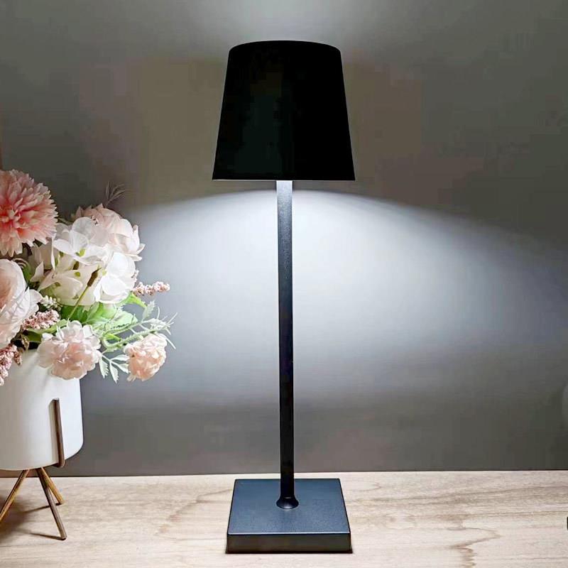 跨境爆款创意高脚杯台灯简约充电酒吧护眼卧室床头氛围小夜灯