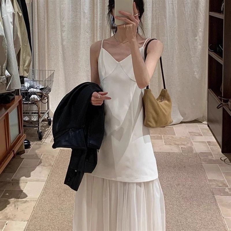 春季新款2025法式气质蕾丝拼接米白H色吊带连衣裙女小个子背心裙