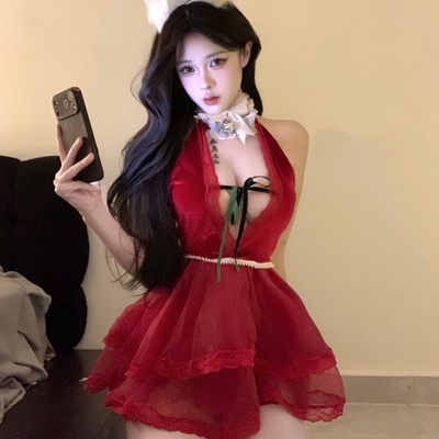 红色新年蕾丝深V纯欲挂脖连衣裙