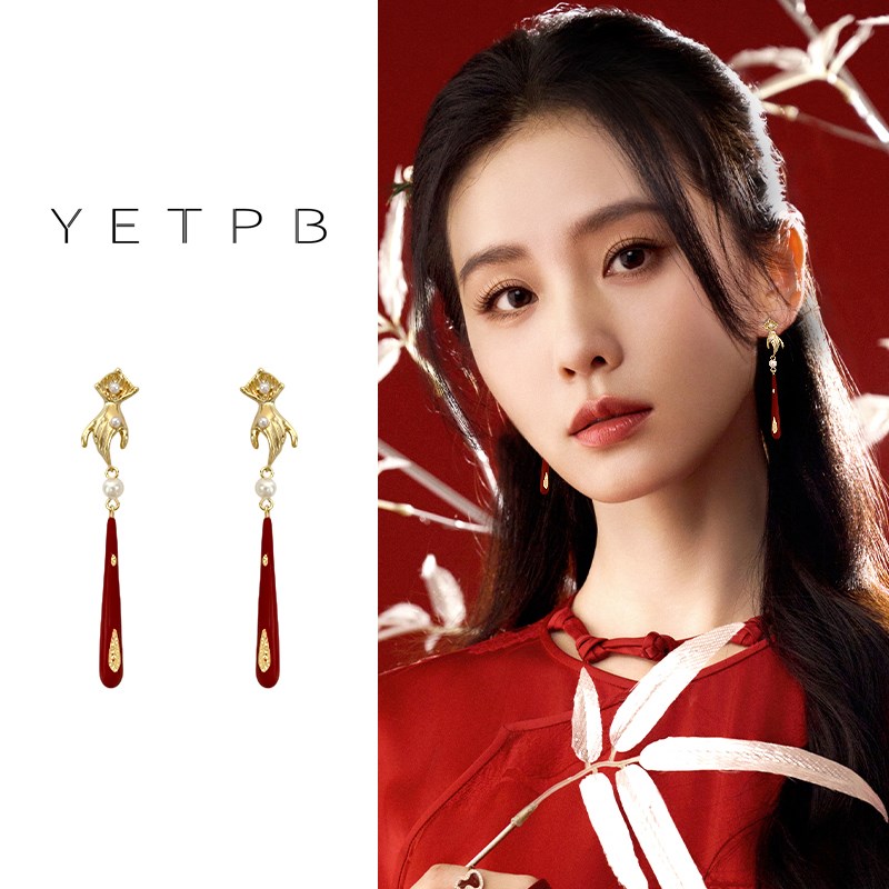 新中式国风耳环复古高级感红色长款耳坠小众设计爆款气质耳钉耳饰