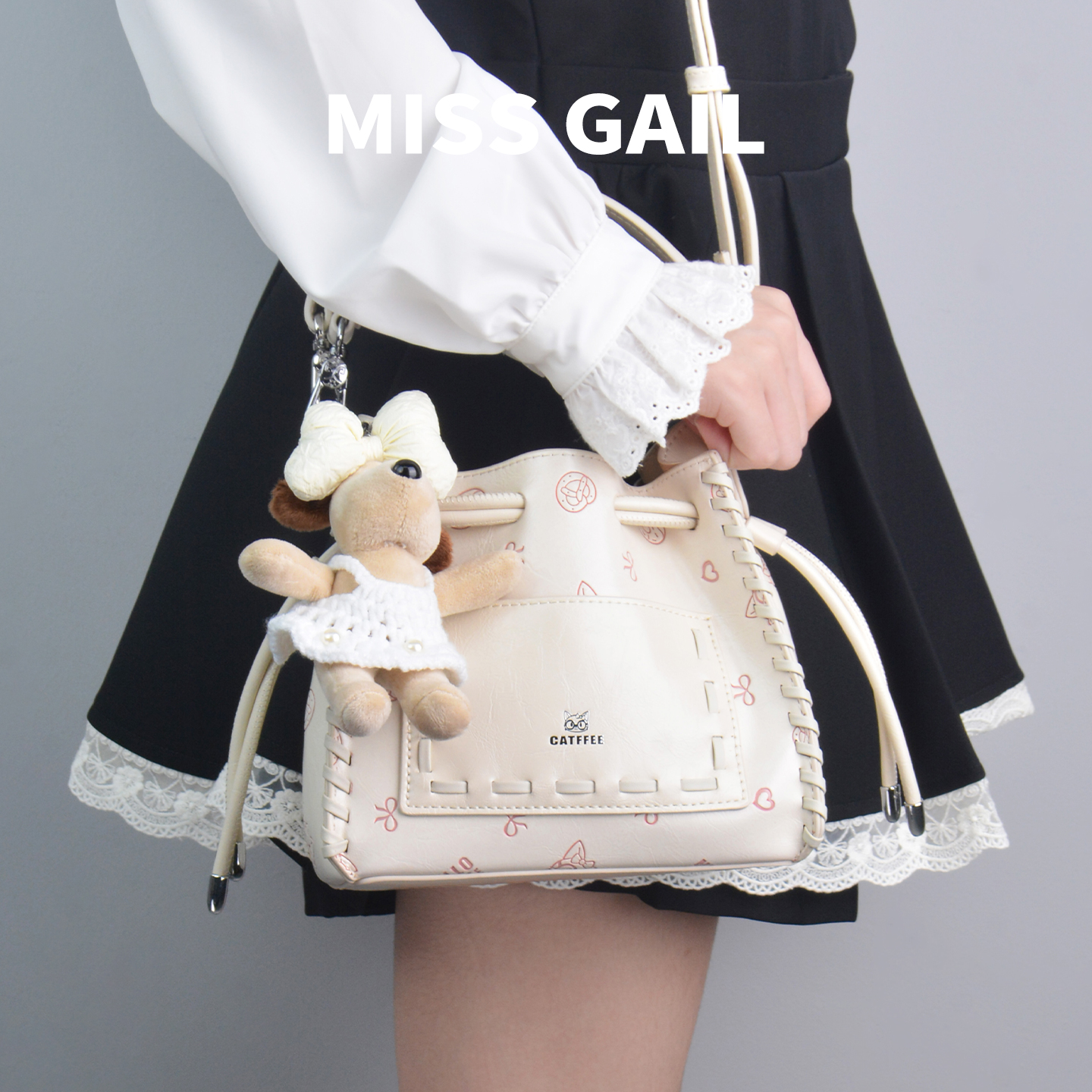 MissGail萌趣水桶包可爱挂件少女感日常款通勤包小众实用设计女包