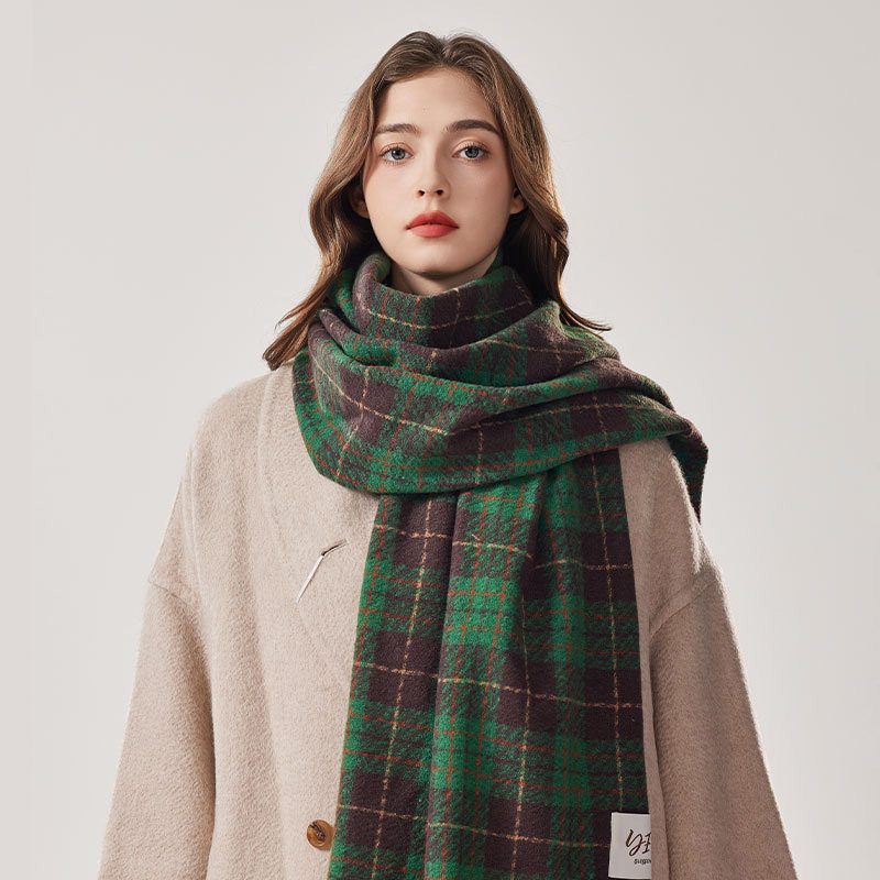 稻草人围巾绿色复古格子保暖围巾女秋冬气质时尚洋气围脖披肩两用
