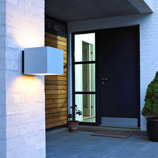 蒸客户外防水壁灯楼梯过道灯庭院阳台氛围灯人体感应磁吸外墙壁灯