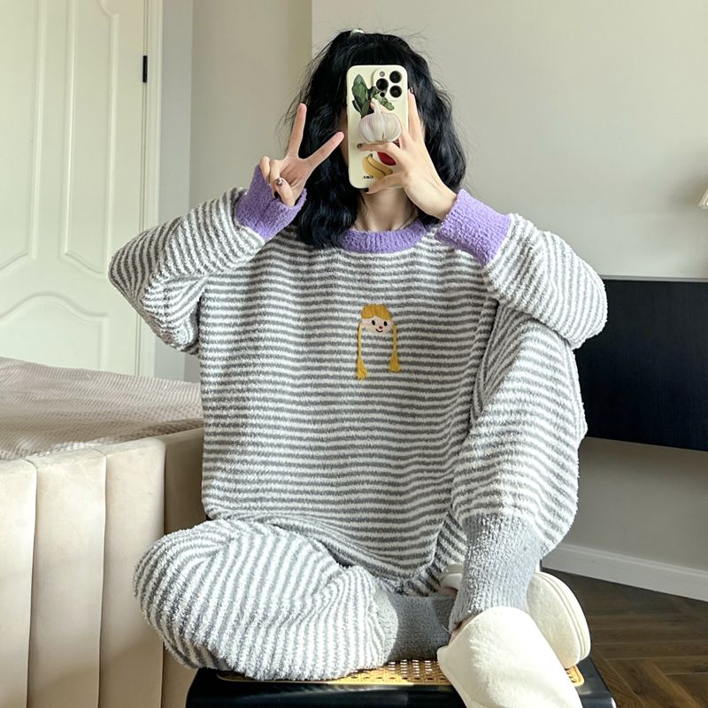 辫子女孩可爱睡衣女秋冬季软绵绵加厚加绒珊瑚绒可外穿甜美家居服