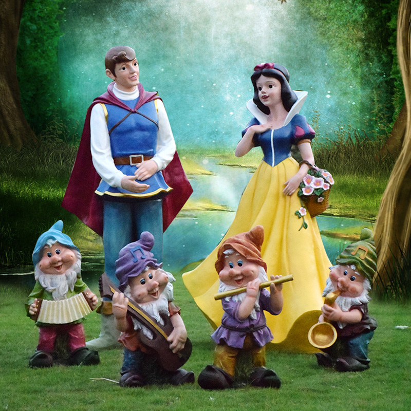 户外卡通人物摆件公主王子小矮人装饰幼儿园别墅商场景区布置雕塑