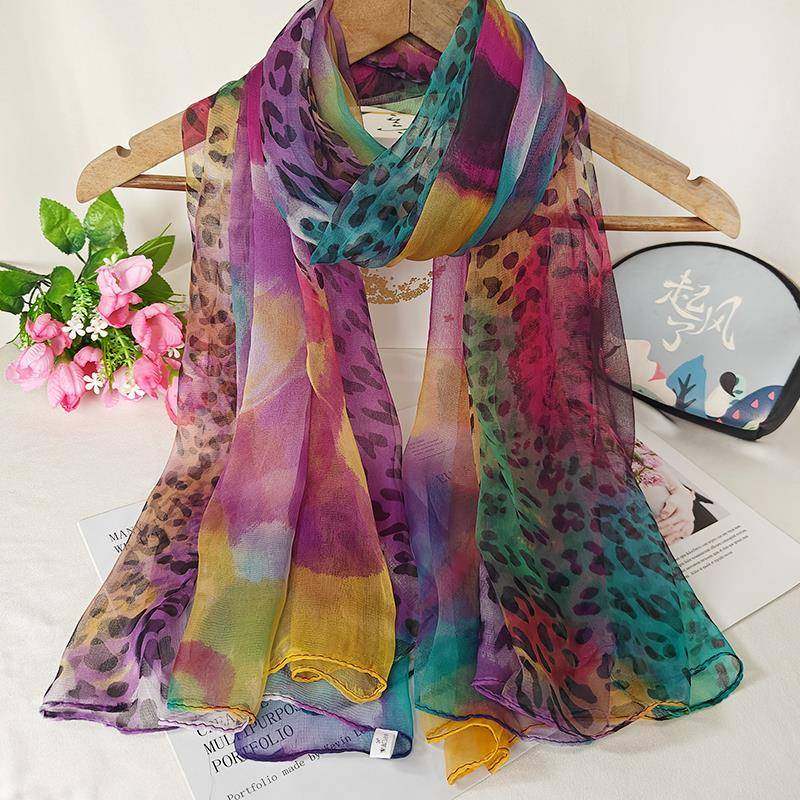 杭州高端丝巾真丝桑蚕丝披肩洋气围巾多功能围脖女印花时尚长纱巾