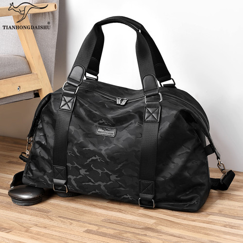 潮牌旅行包男手提大容量健身包