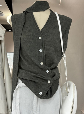 新款设计感小众深灰色v领无袖吊带背心女春季外穿显瘦上衣