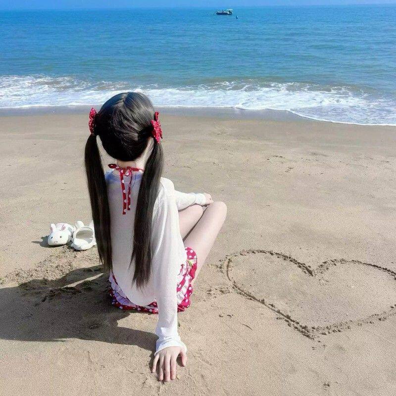 红色波点泳衣女款可爱萌妹萝莉2026新款比基尼三件套海边度假泳装