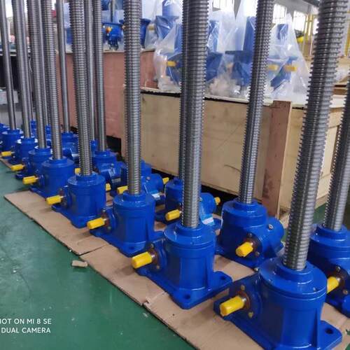 R771-Y2.82KW-44.7M齿-轮减速器QLA H2HH5-NA75-B螺旋减速机
