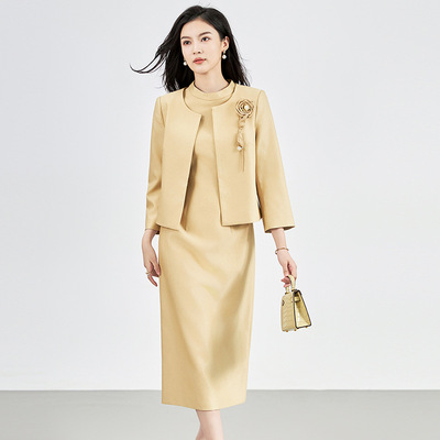 2025超火穿搭一整套高级感巨好看的圆领外套背心连衣裙子两件套装