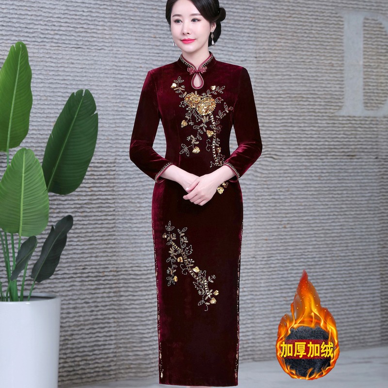加绒加厚丝绒旗袍改良2020秋冬新款 复古钉珠旗袍连衣裙大码女装