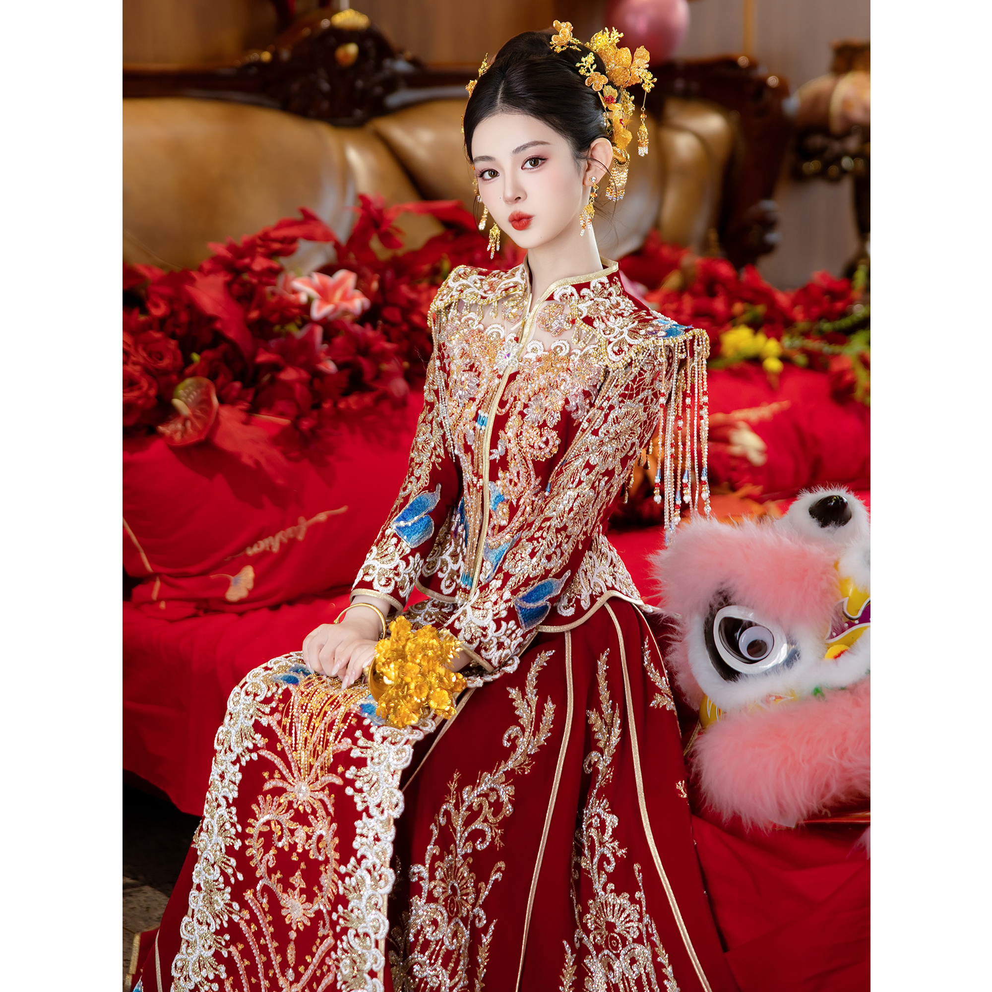 妮悦阁高端重工秀禾服婚服修身