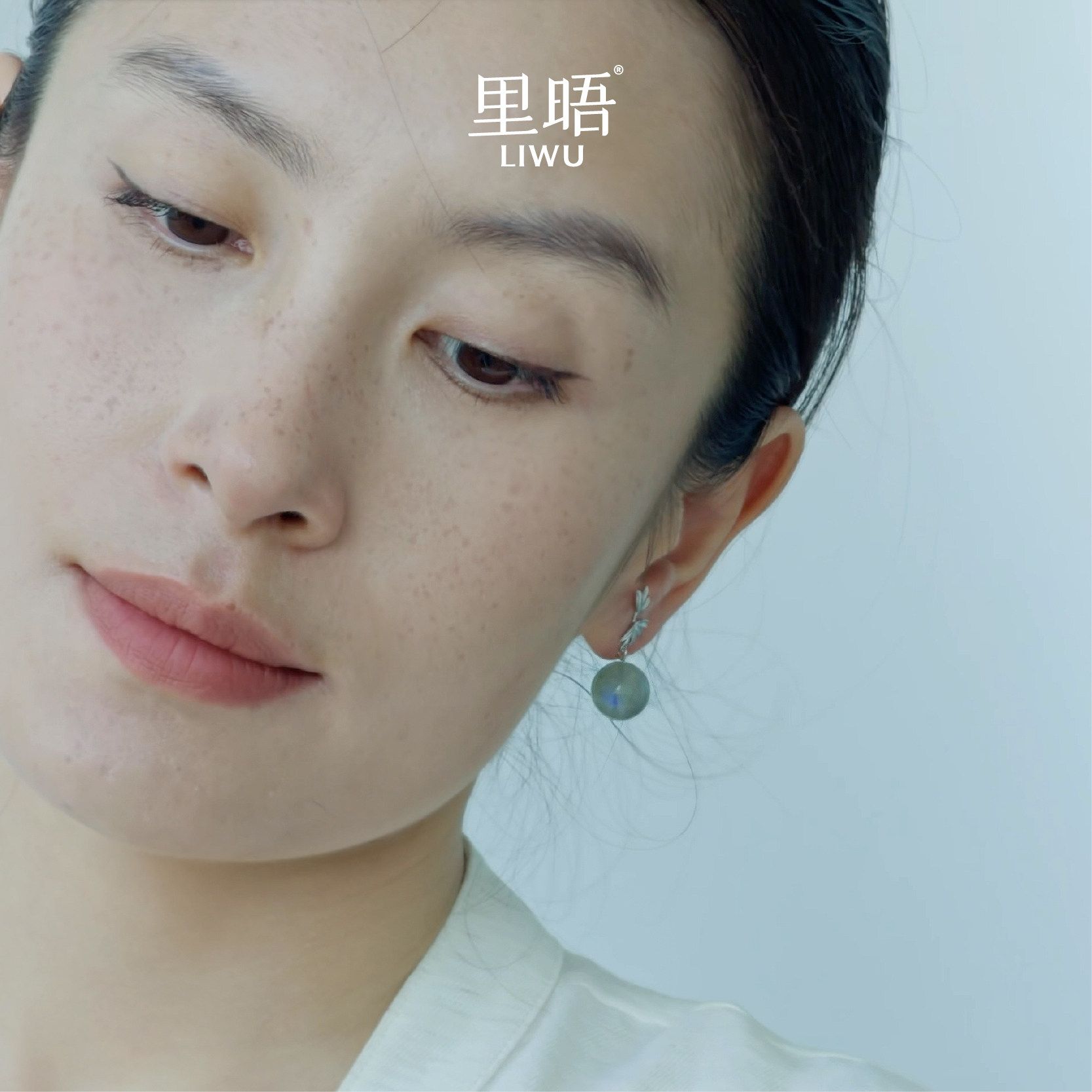 里晤竹光S925银灰月光耳钉新中式