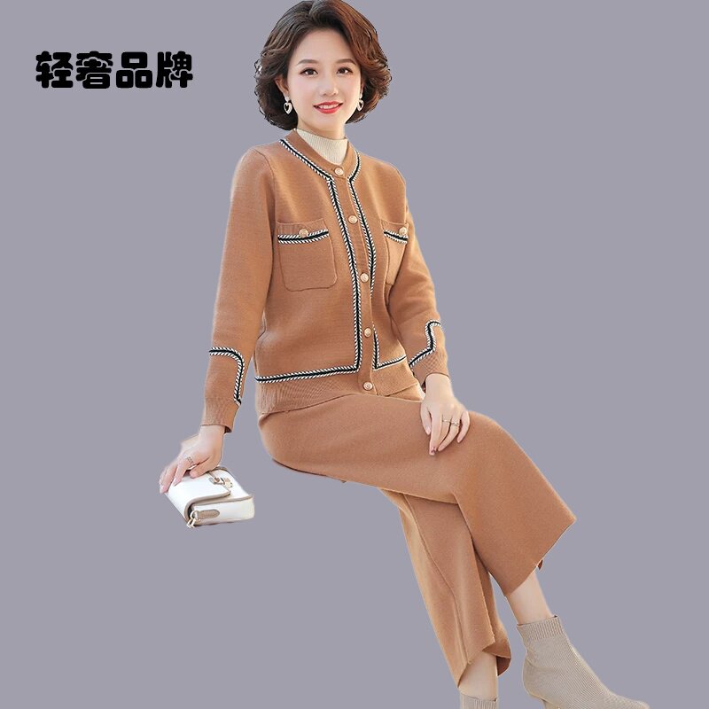 妈妈春秋装气质小香风外套中年女休闲运动服套装中老年秋冬装薄款