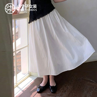 小个子白色半身裙简约大方