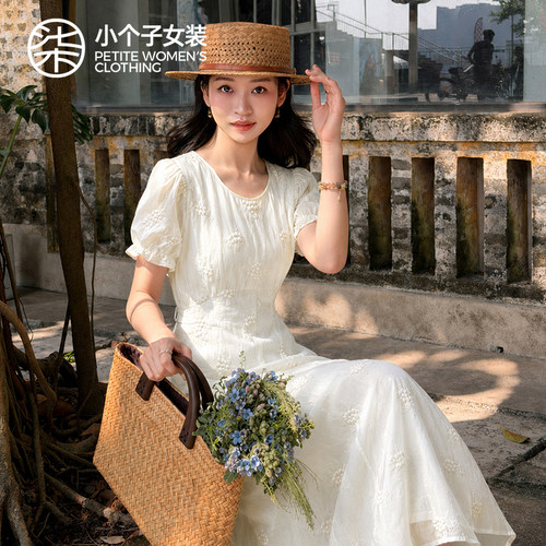 柒量一裁小个子米白温柔风连衣裙