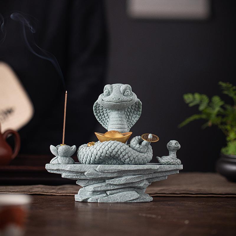 国潮文创十二生肖蛇年新款可爱招财吉祥物本命年守护神兽摆件饰品