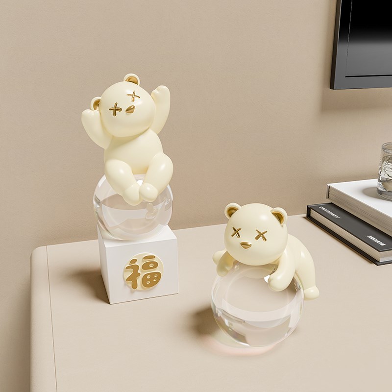 高端大气客厅熊酒柜摆件轻奢家居电视柜办公桌面水晶球工艺装饰品