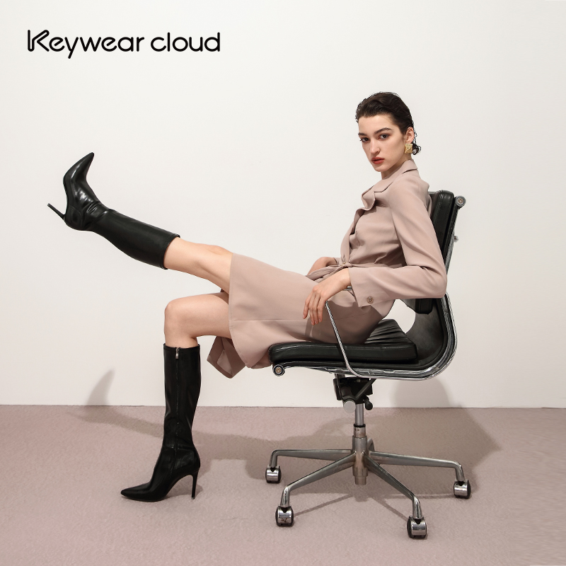 Keywearcloud奇威秋冬轻职场显气质西装式交叠翻领长袖连衣裙