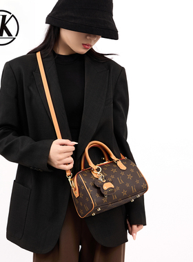 LK正品包包轻奢枕头包2026新款时尚波士顿手提包保龄球包斜挎小包