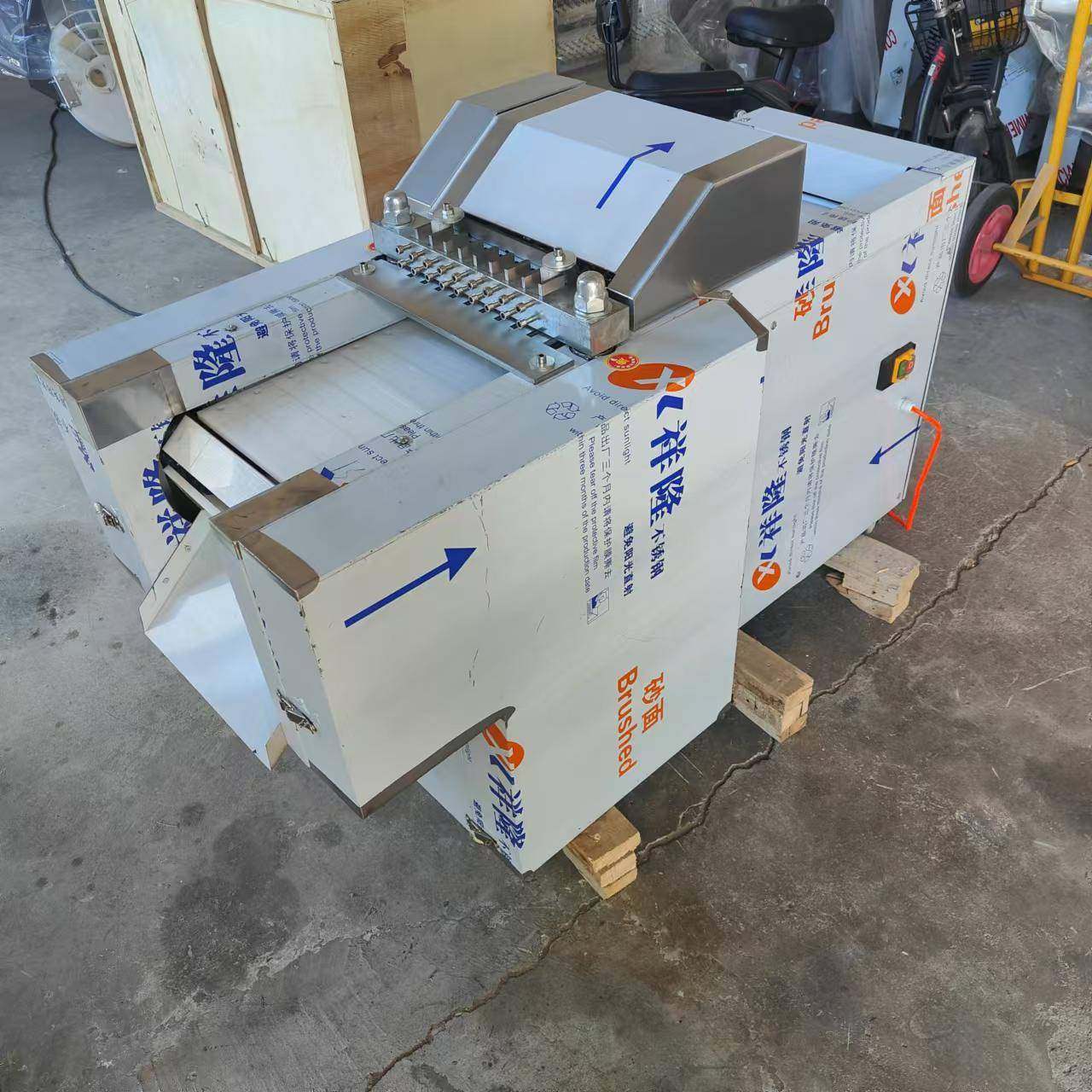 商用切鸡块机 食品厂专用全自动切鸡块机 多功能鱼/排骨剁块机,鲜花速递/花卉仿真/绿植园艺,其它园艺用品,淘宝优惠券,粉丝福利购,淘宝优惠卷