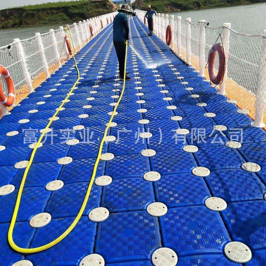 水上浮筒塑料摩托艇浮箱养殖平台码头水上人行浮桥浮标厂家直销