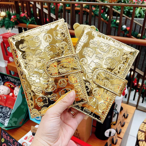 金色可爱helloKitty旅行护照保护套卡包多功能旅行护照夹证件包
