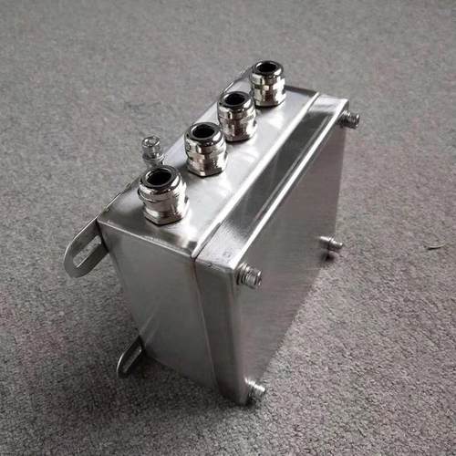 304不锈钢户外防水接线箱电缆分线盒三防UK端子箱IP66接线盒定做